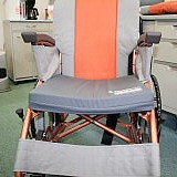テンピﾕール-MED車椅子（くるまいす）用クッション・ケアクッション見た目１